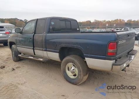 2001 Dodge Ram 1500 St из США, поврежденный, VIN 3B7HF13Z81G222574